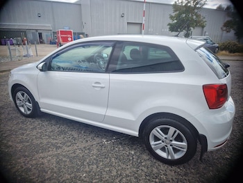 Used Volkswagen Polo 2017 for sale - 75667824: Photo