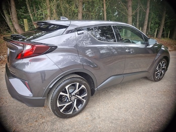Used Toyota C-HR 2021 for sale - 79194131: Photo