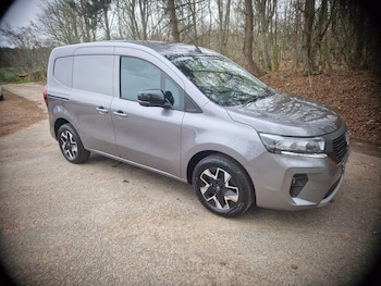 Used Nissan Other 2024 for sale - 78125160: Photo