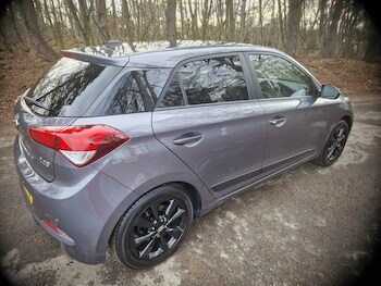 Used Hyundai i20 2017 for sale - 77622520: Photo