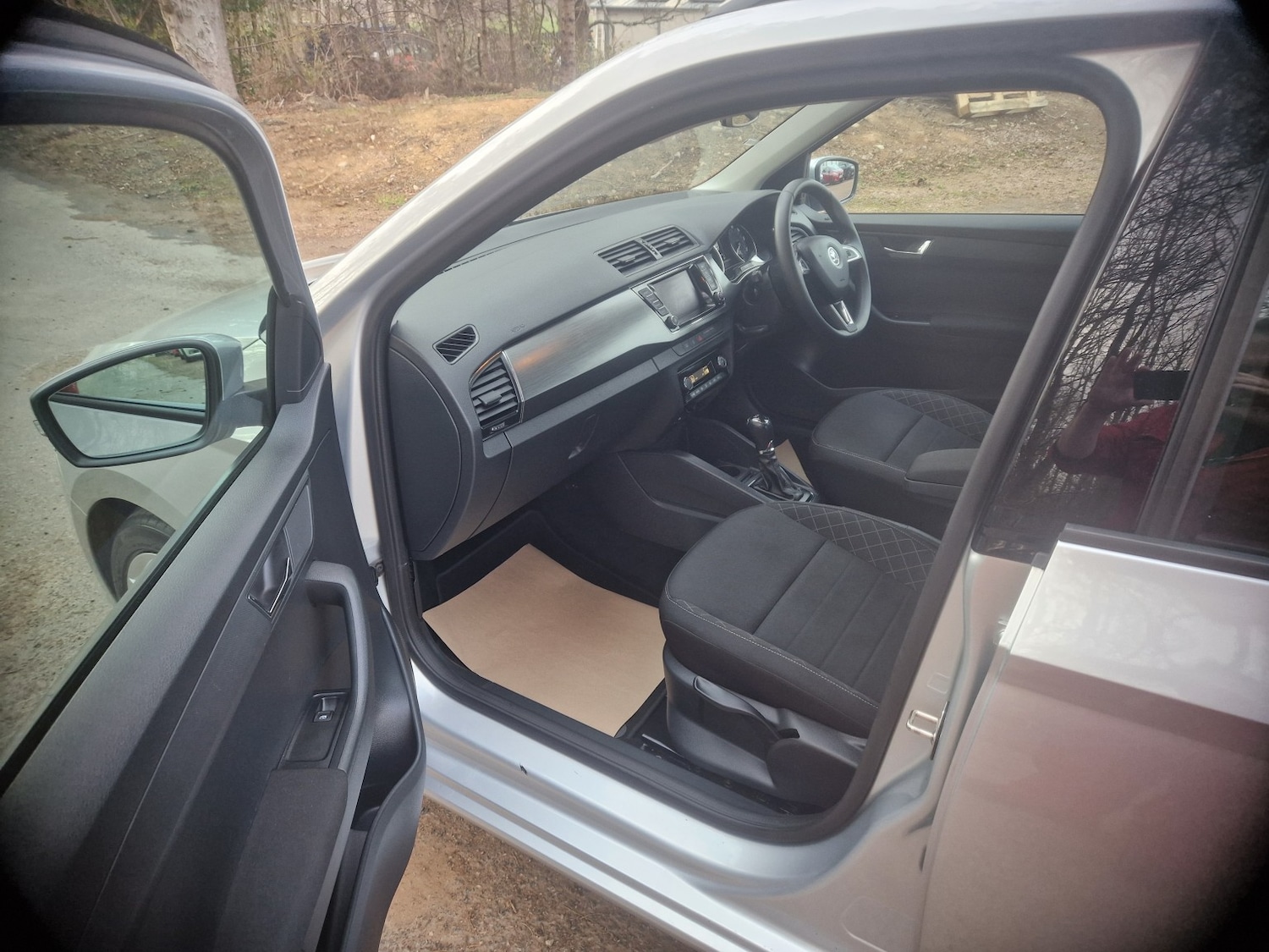 Used Skoda Fabia 2015 for sale - 78057077: Photo 8