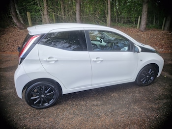 Used Toyota AYGO 2017 for sale - 78558924: Photo