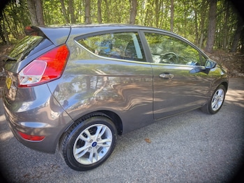 Used Ford Fiesta 2017 for sale - 78502578: Photo