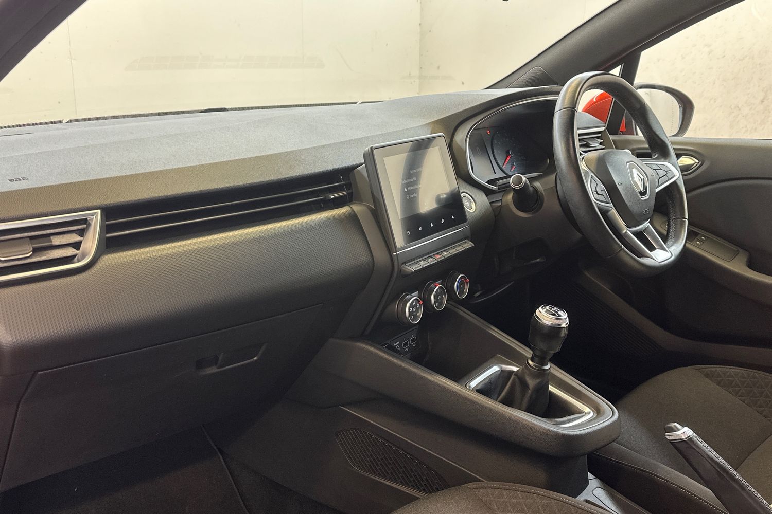 Used Renault Clio 2019 for sale - 77069777: Photo 12