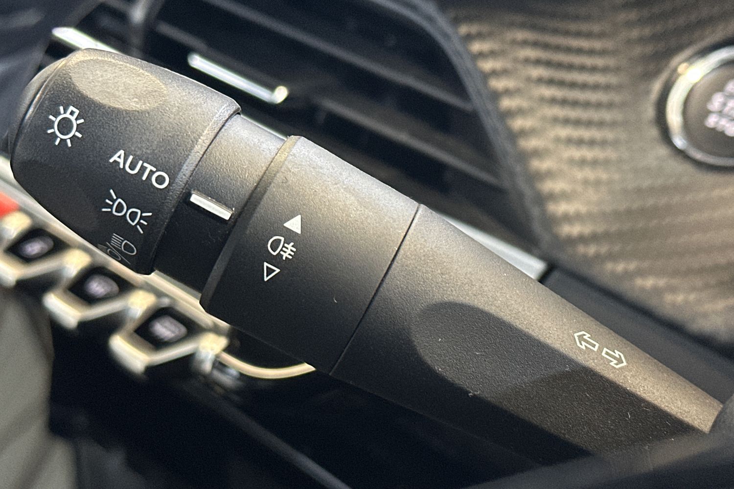 Used Peugeot 2008 2021 for sale - 77902245: Photo 28