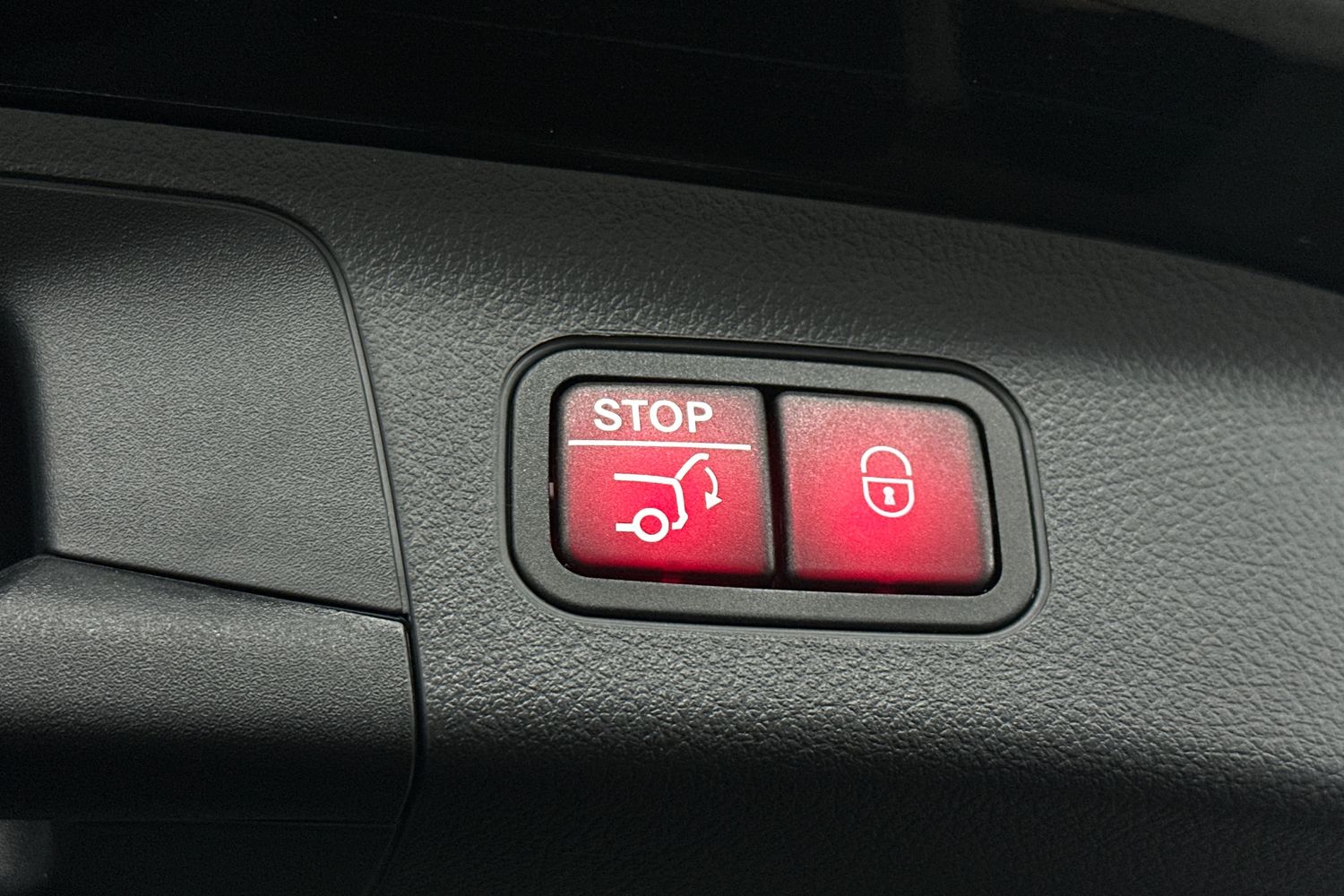 Used Mercedes-Benz GLA 2023 for sale - 76477731: Photo 18