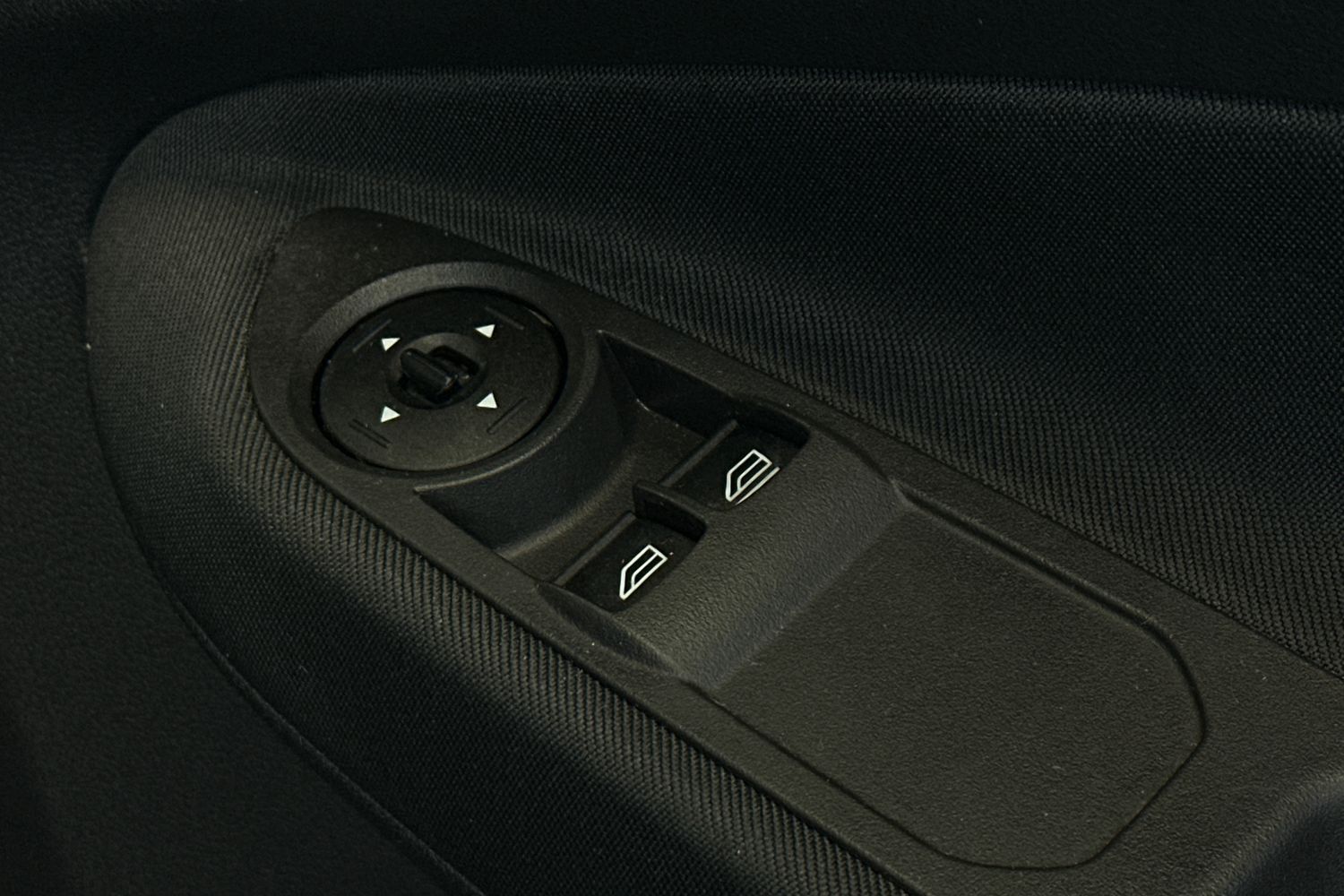 Used Ford C-Max 2015 for sale - 77953747: Photo 23