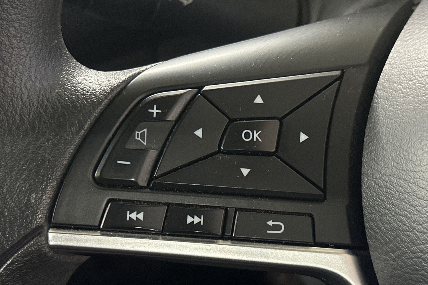 Used Nissan Juke 2021 for sale - 76492042: Photo 24