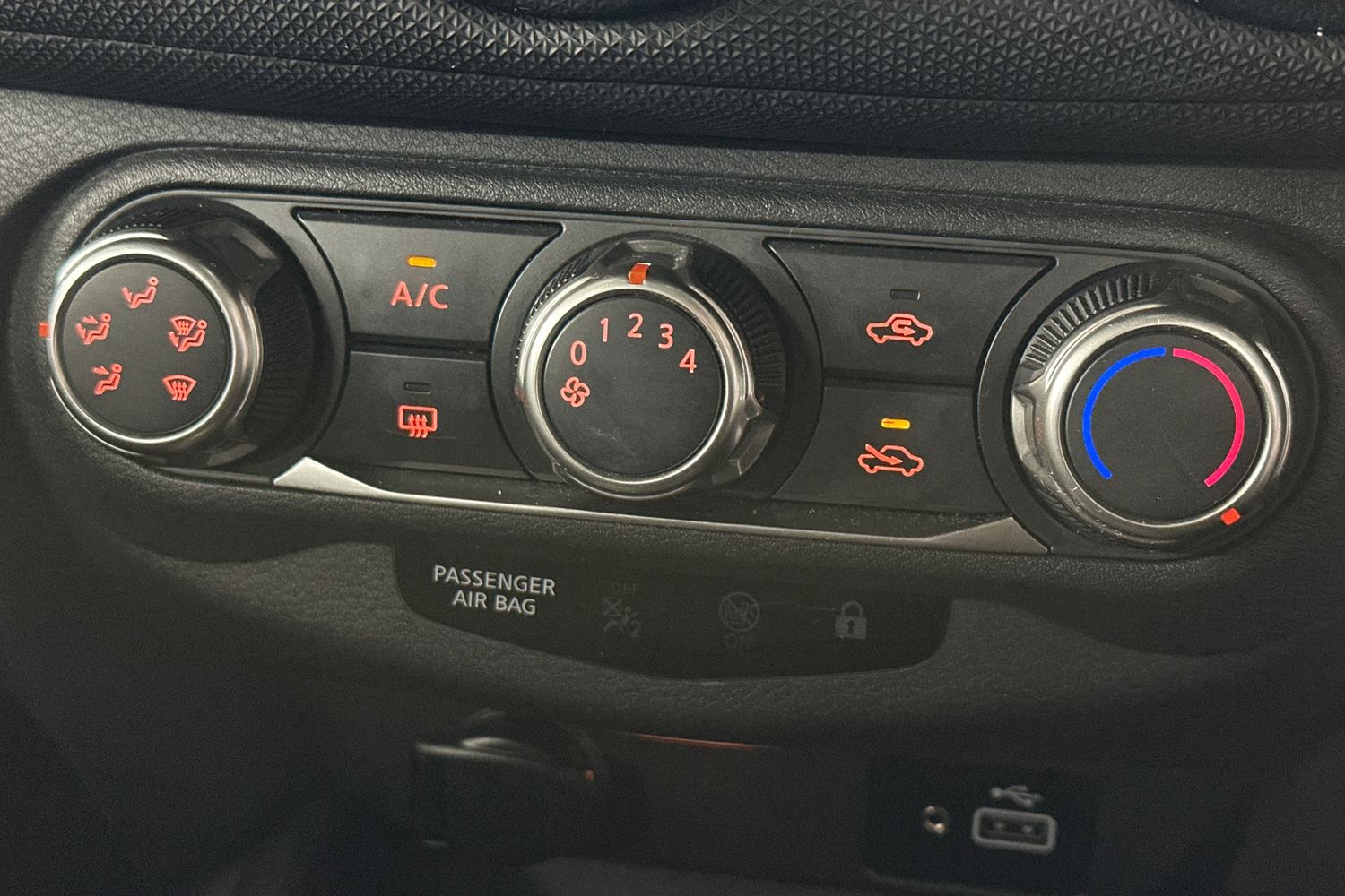 Used Nissan Juke 2021 for sale - 76492042: Photo 30