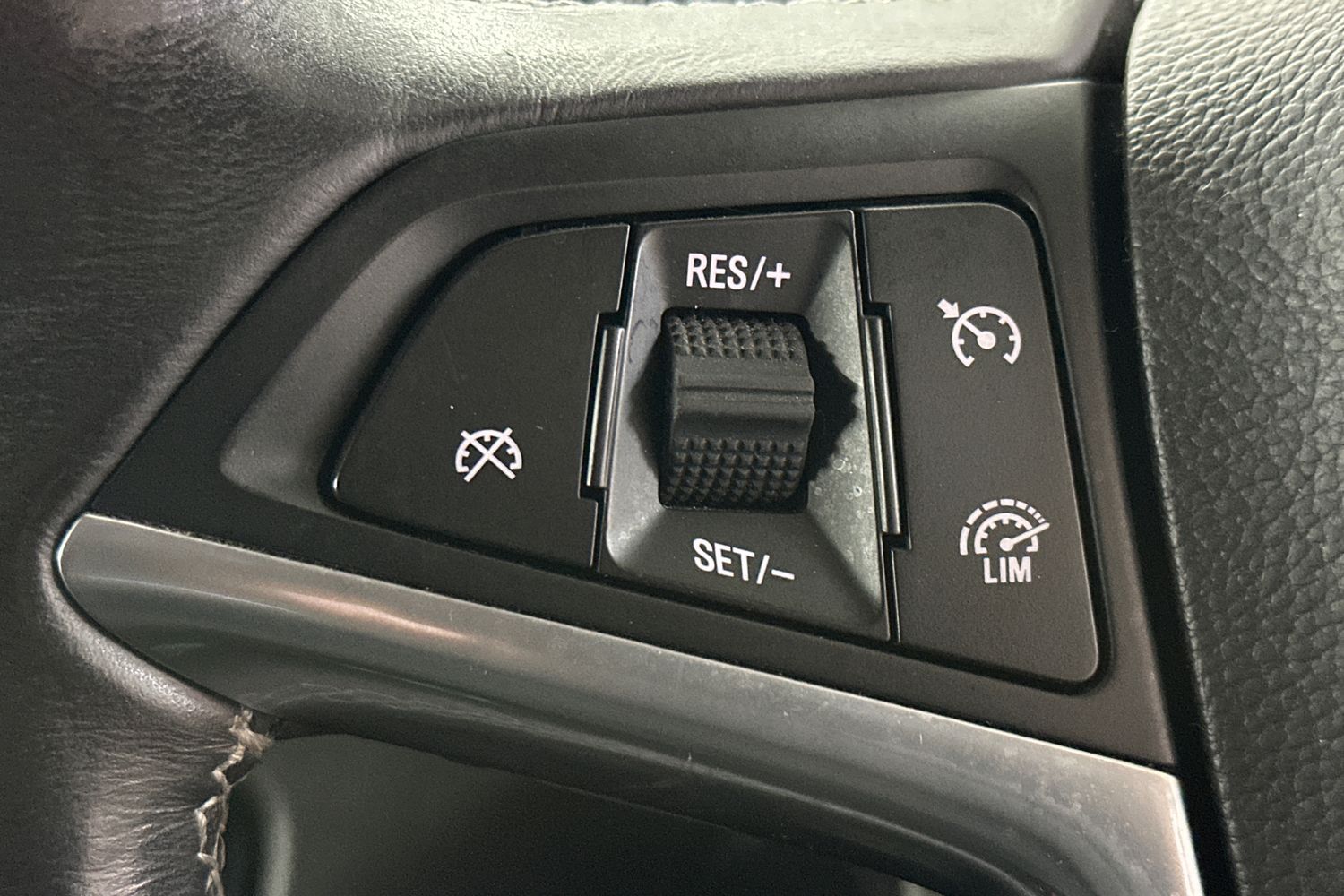 Used Vauxhall Mokka X 2017 for sale - 76358390: Photo 27