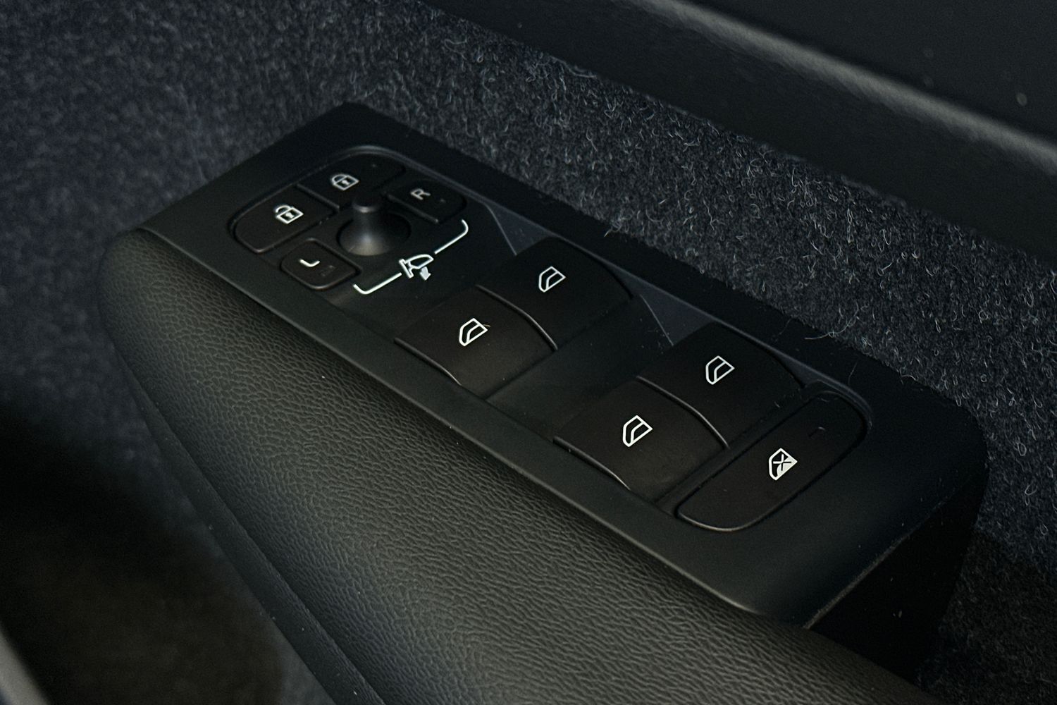 Used Volvo XC40 2018 for sale - 77385057: Photo 23