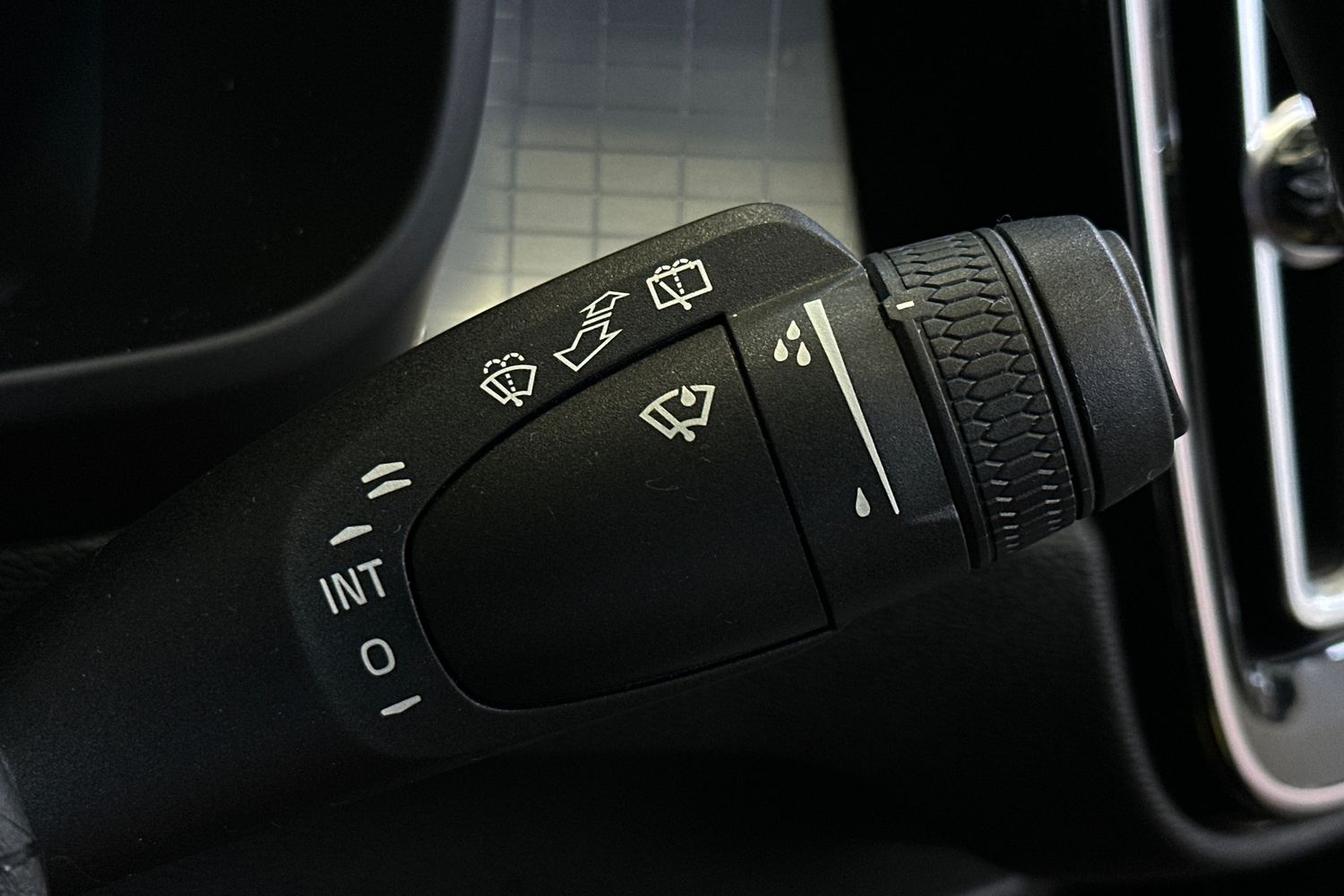 Used Volvo XC40 2018 for sale - 77385057: Photo 29