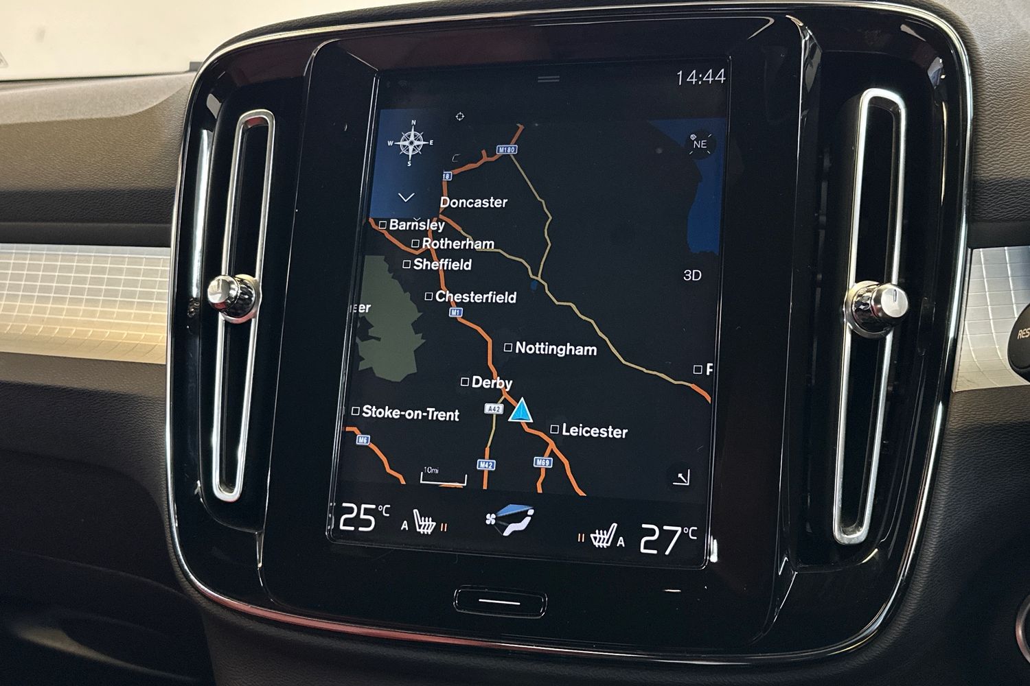 Used Volvo XC40 2018 for sale - 77385057: Photo 37