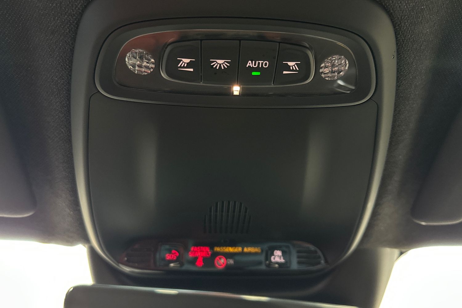 Used Volvo XC40 2018 for sale - 77385057: Photo 41