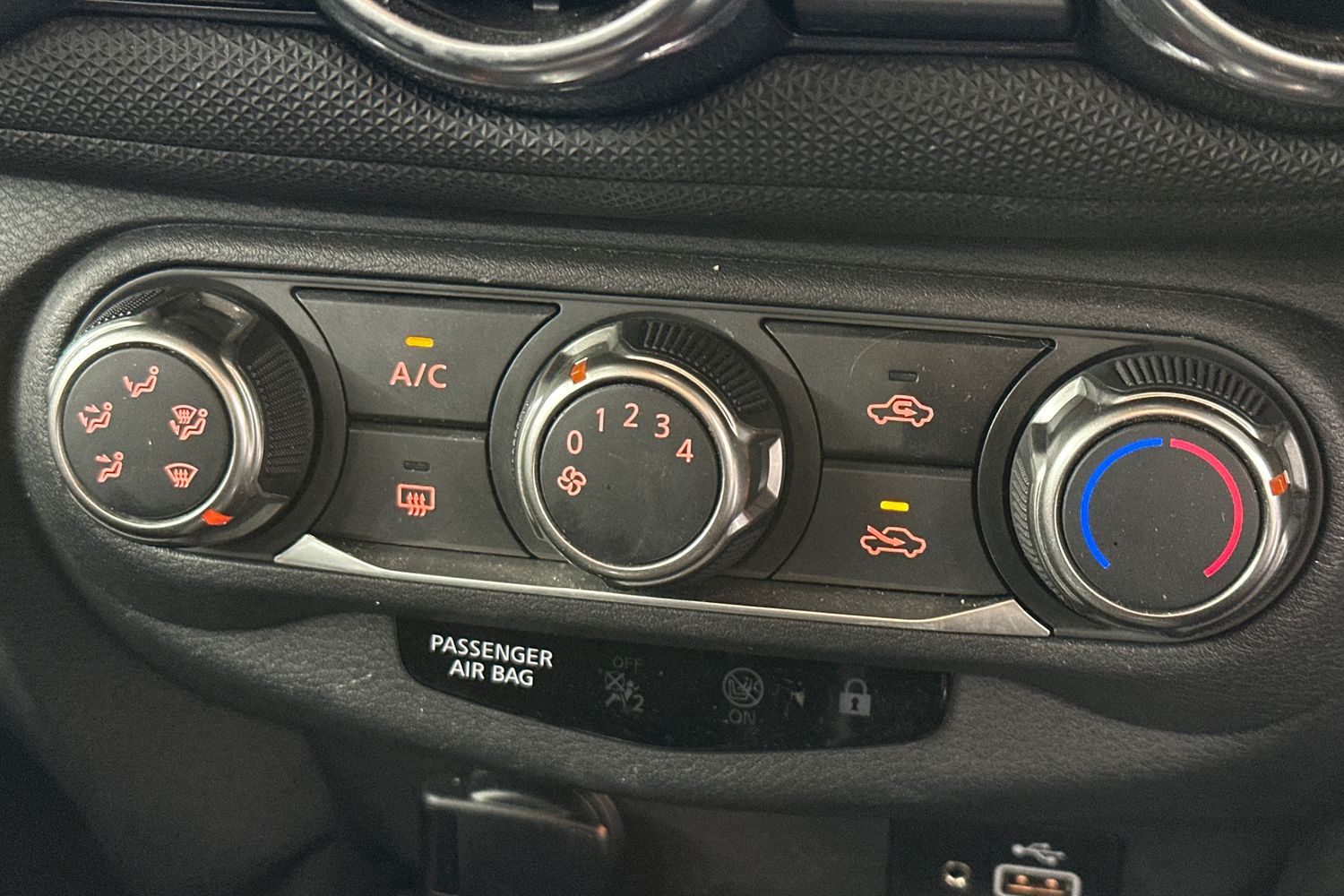 Used Nissan Juke 2022 for sale - 76128819: Photo 30