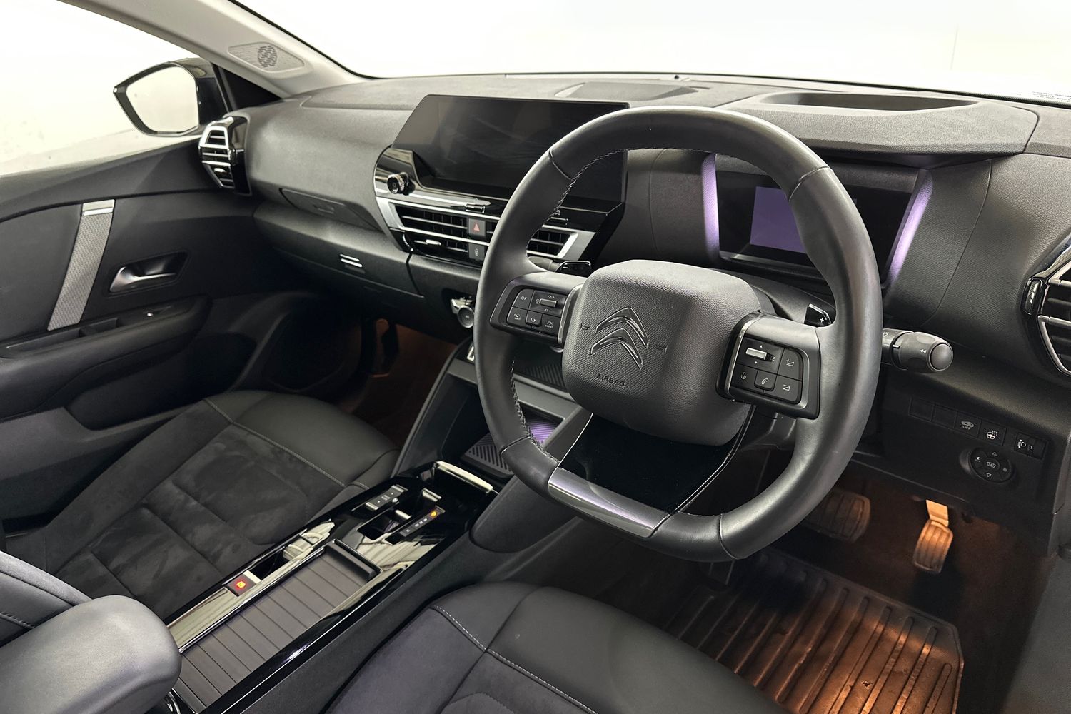 Used Citroen C4 2023 for sale - 76492048: Photo 11