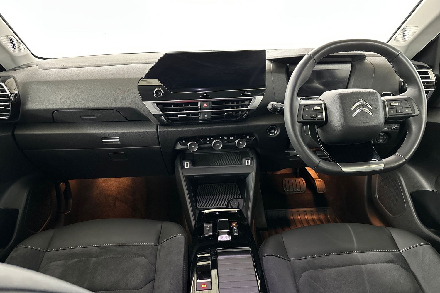 Used Citroen C4 2023 for sale - 76492048: Photo 13