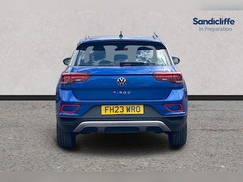 Used Volkswagen T-Roc 2023 for sale - 79331656: Photo