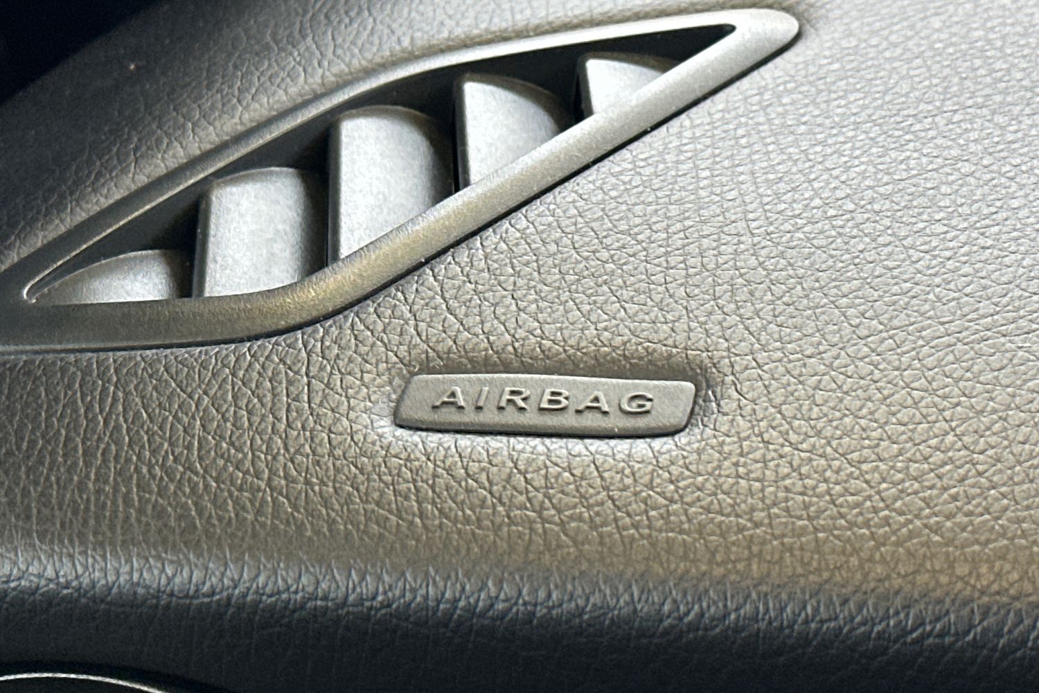 Used Mercedes-Benz A-Class 2016 for sale - 77917216: Photo 43