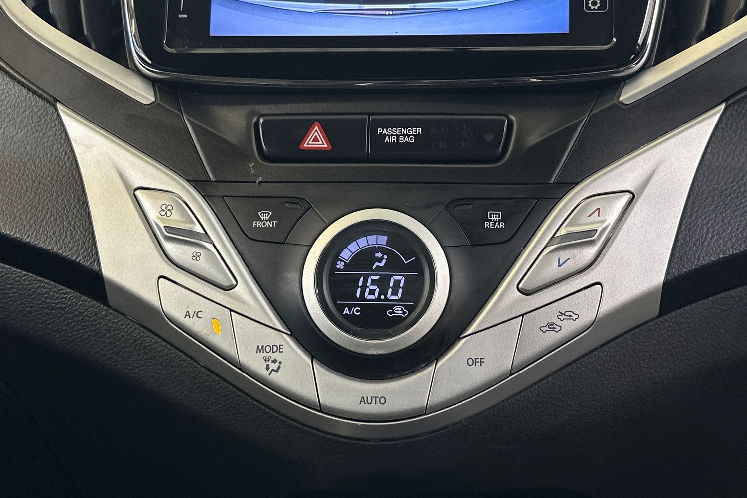 Used Suzuki Swift 2017 for sale - 78178250: Photo 38