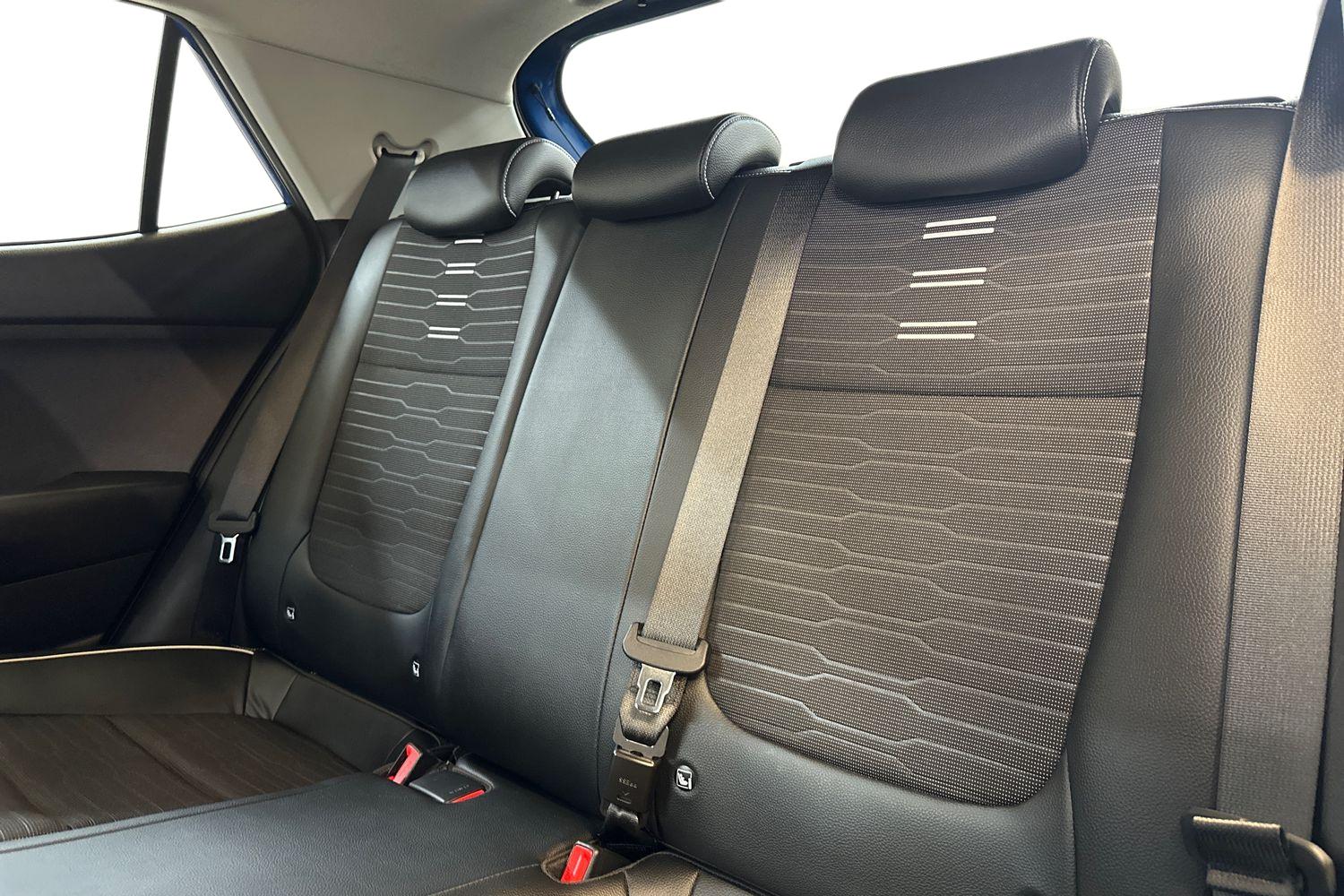 Used Kia Stonic 2023 for sale - 76969605: Photo 15