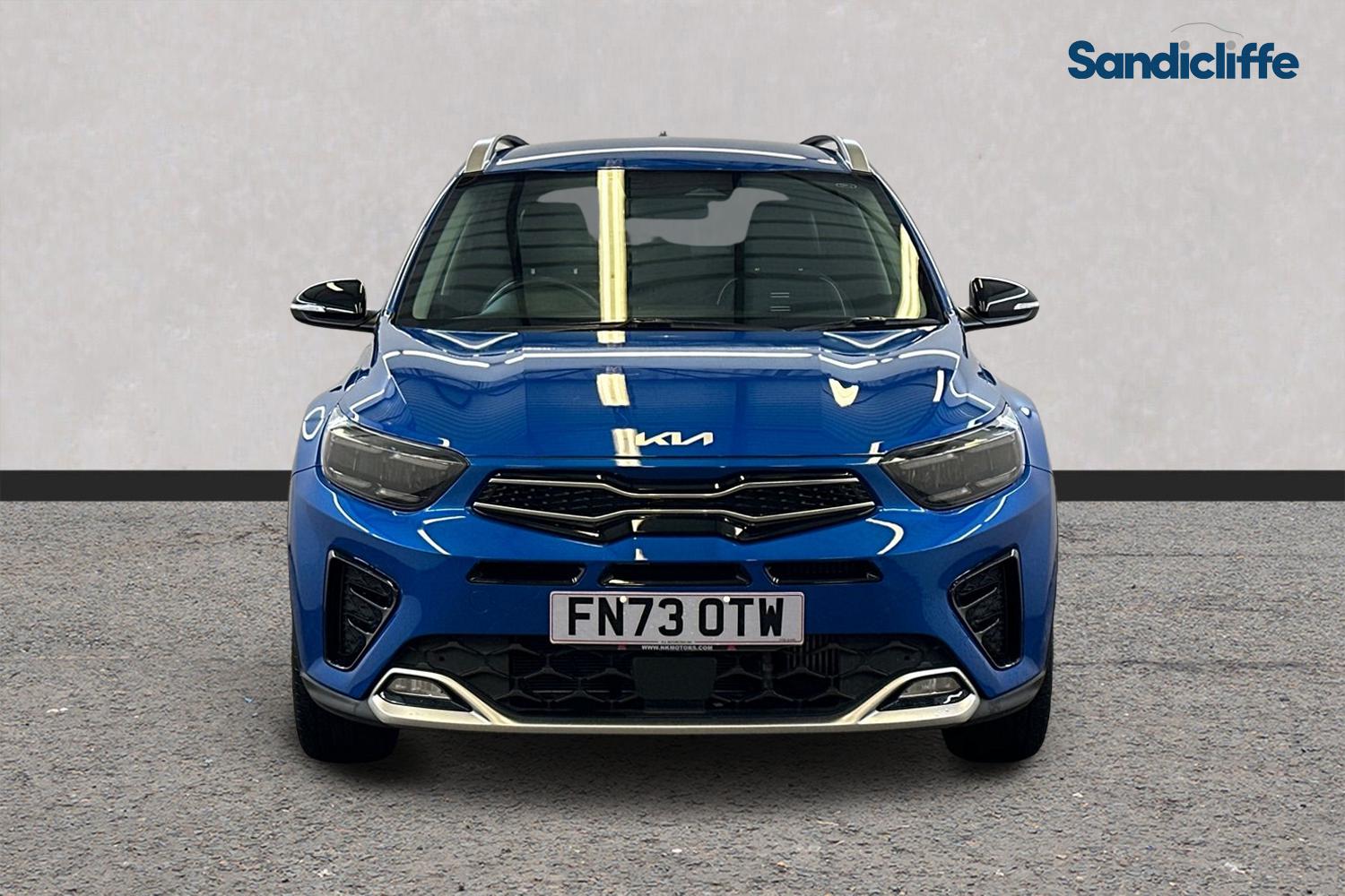 Used Kia Stonic 2023 for sale - 76969605: Photo 2