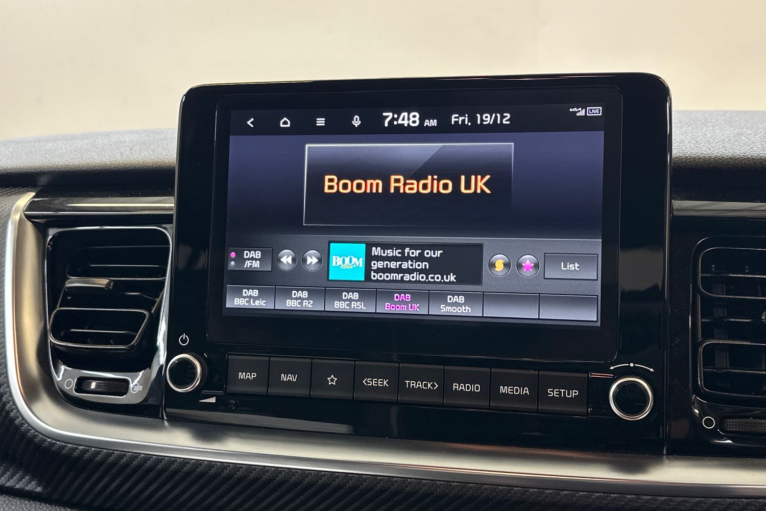 Used Kia Stonic 2023 for sale - 76969605: Photo 31