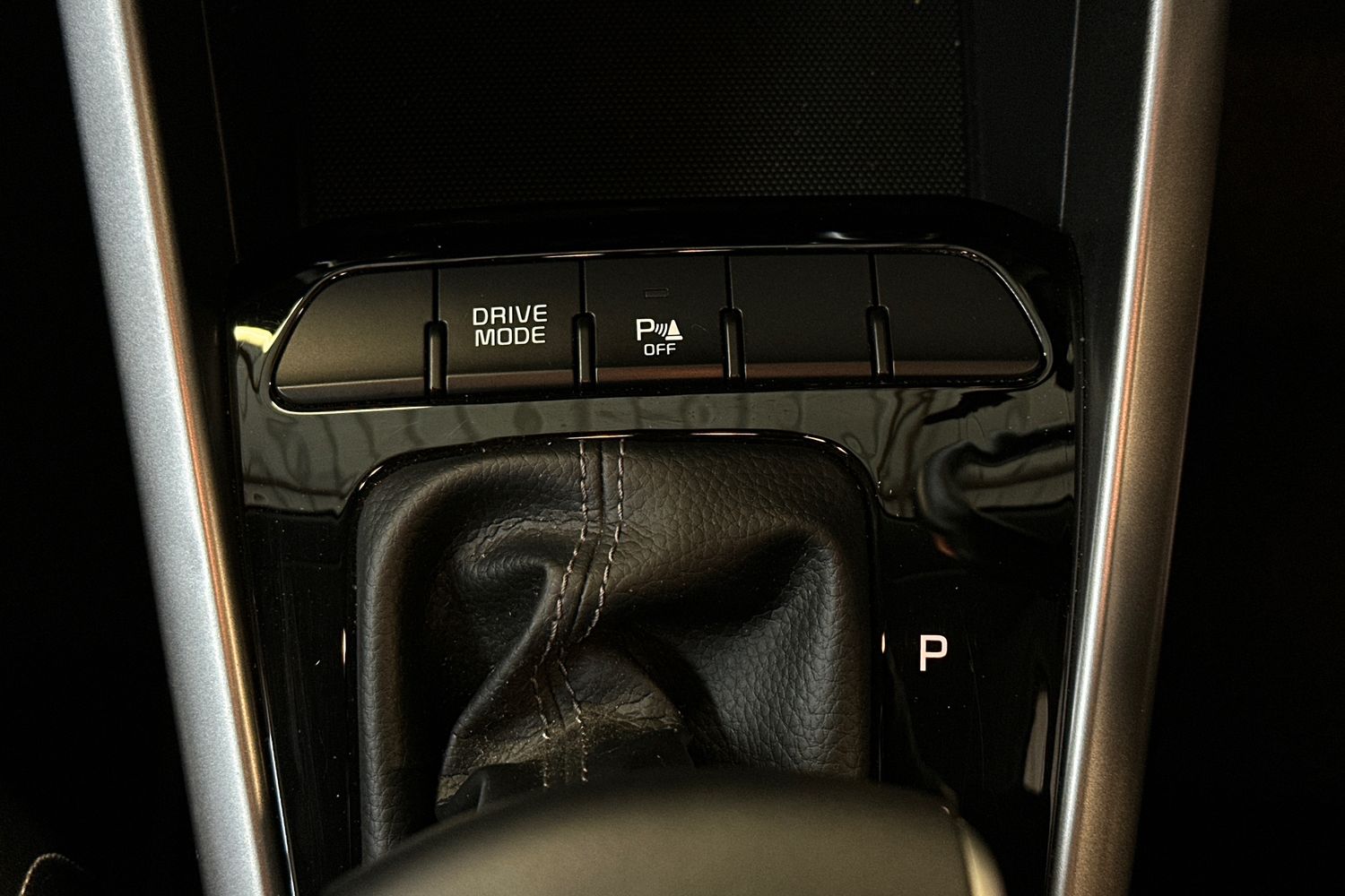 Used Kia Stonic 2023 for sale - 76969605: Photo 38