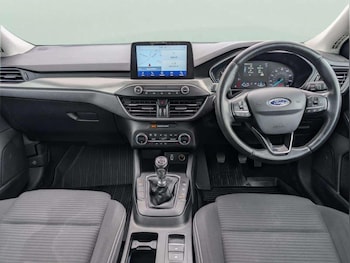 Used Ford Focus 2018 for sale - 78890900: Photo