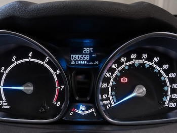 Used Ford Fiesta 2015 for sale - 79544352: Photo