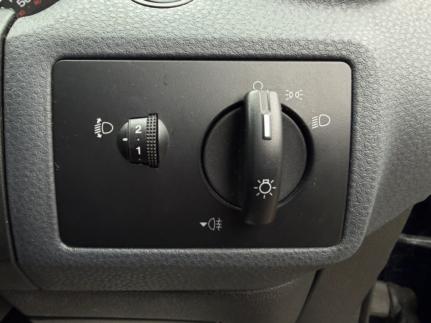 Used Ford Fiesta 2008 for sale - 77836981: Photo 28