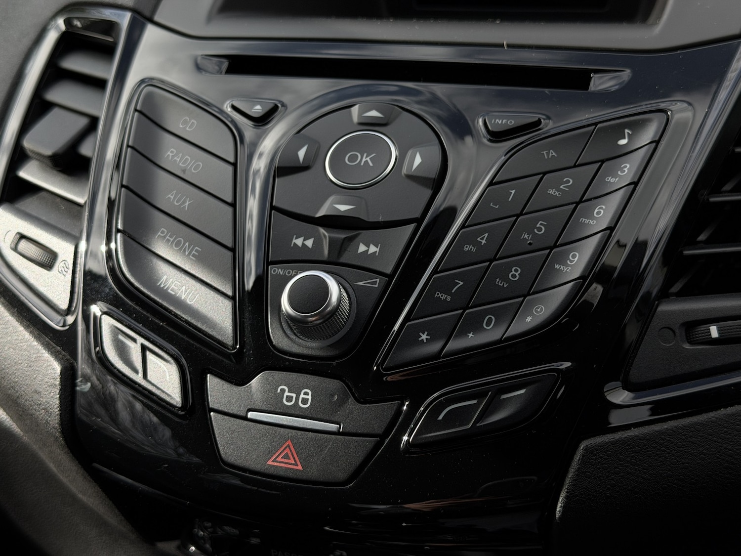 Used Ford Fiesta 2016 for sale - 78048923: Photo 22