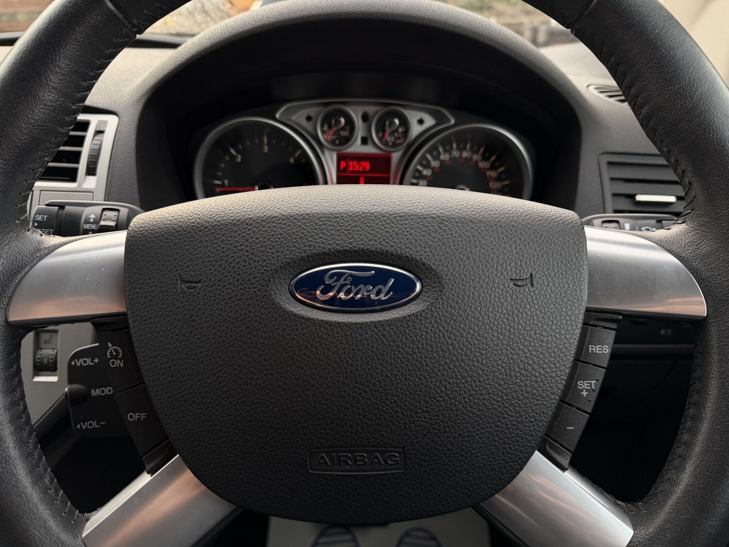 Used Ford Kuga 2012 for sale - 78048929: Photo 23