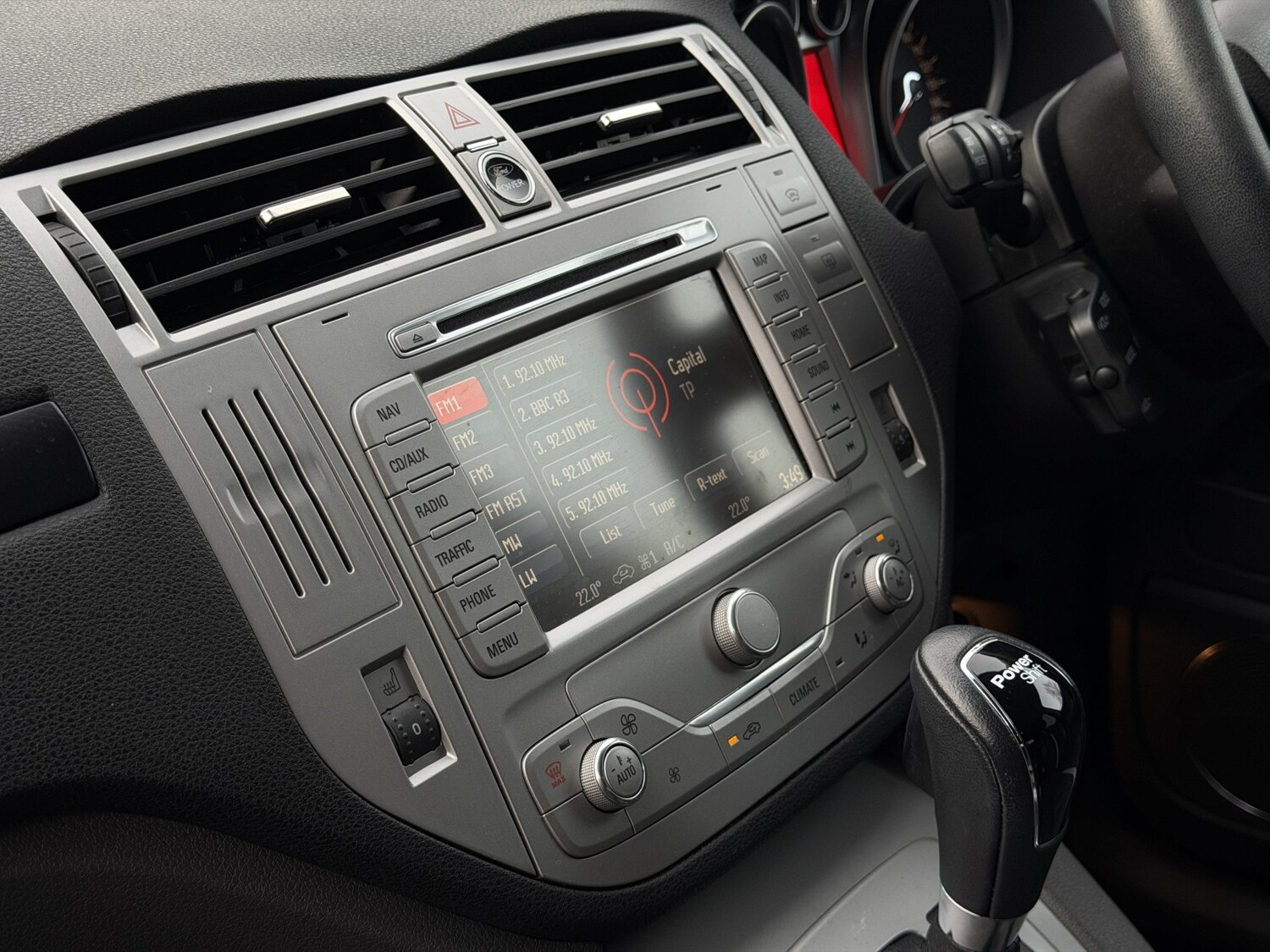 Used Ford Kuga 2012 for sale - 78048929: Photo 37