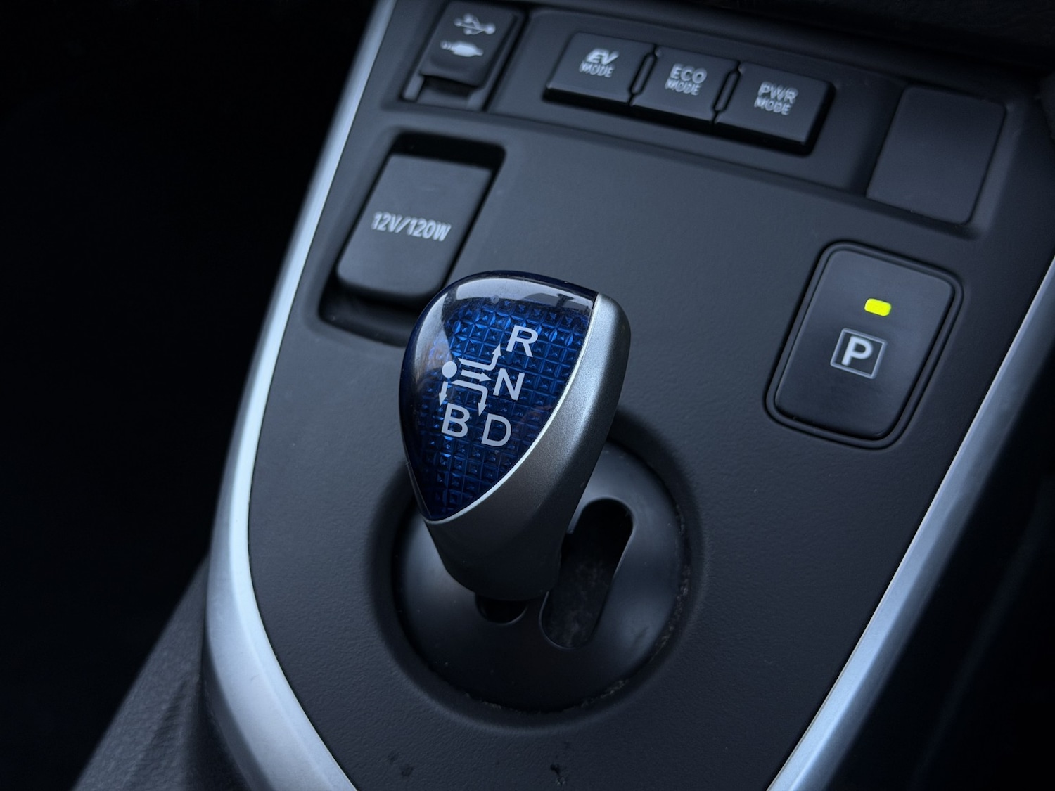 Used Toyota Auris 2013 for sale - 77931256: Photo 28