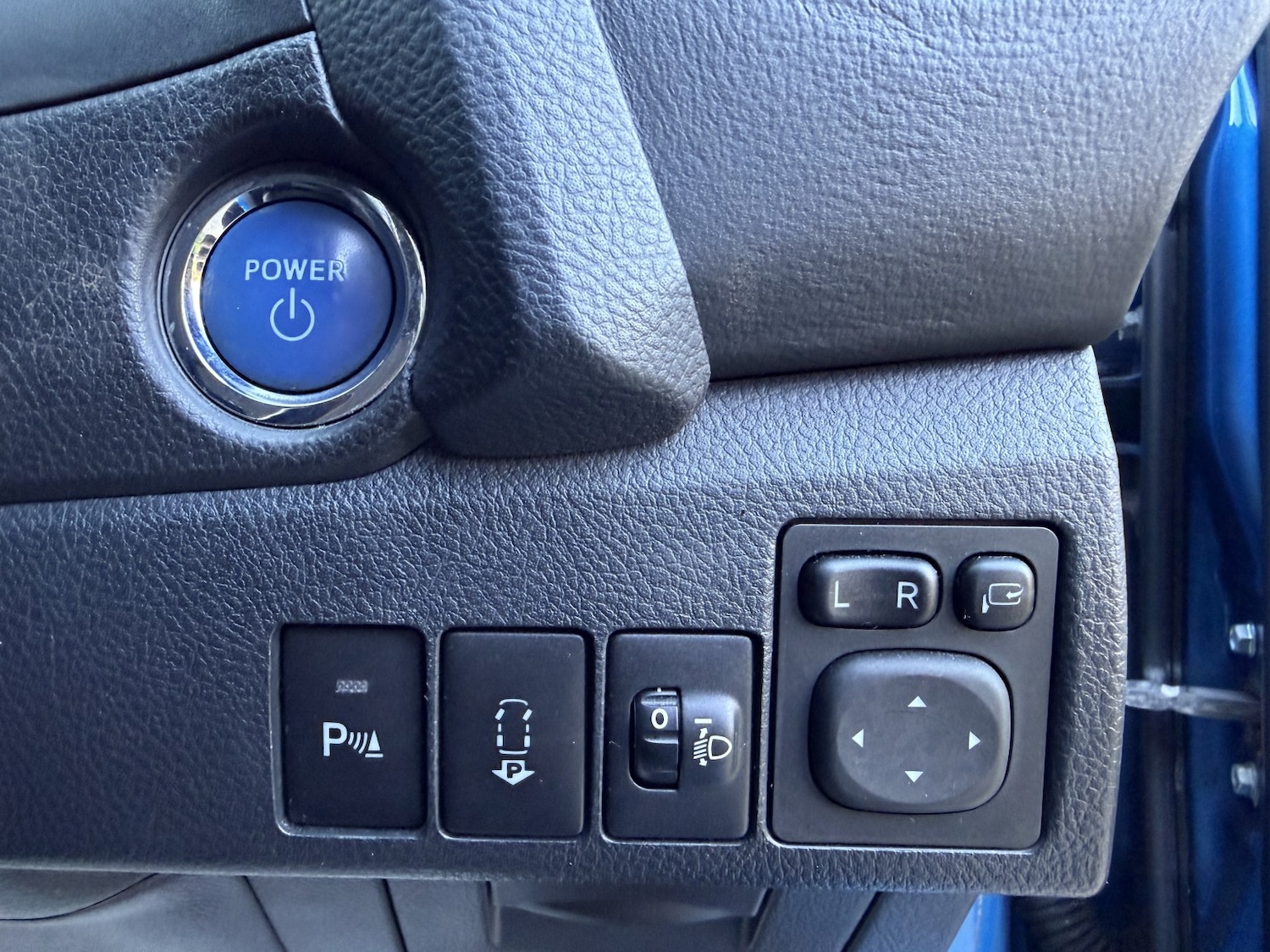 Used Toyota Auris 2013 for sale - 77931256: Photo 40