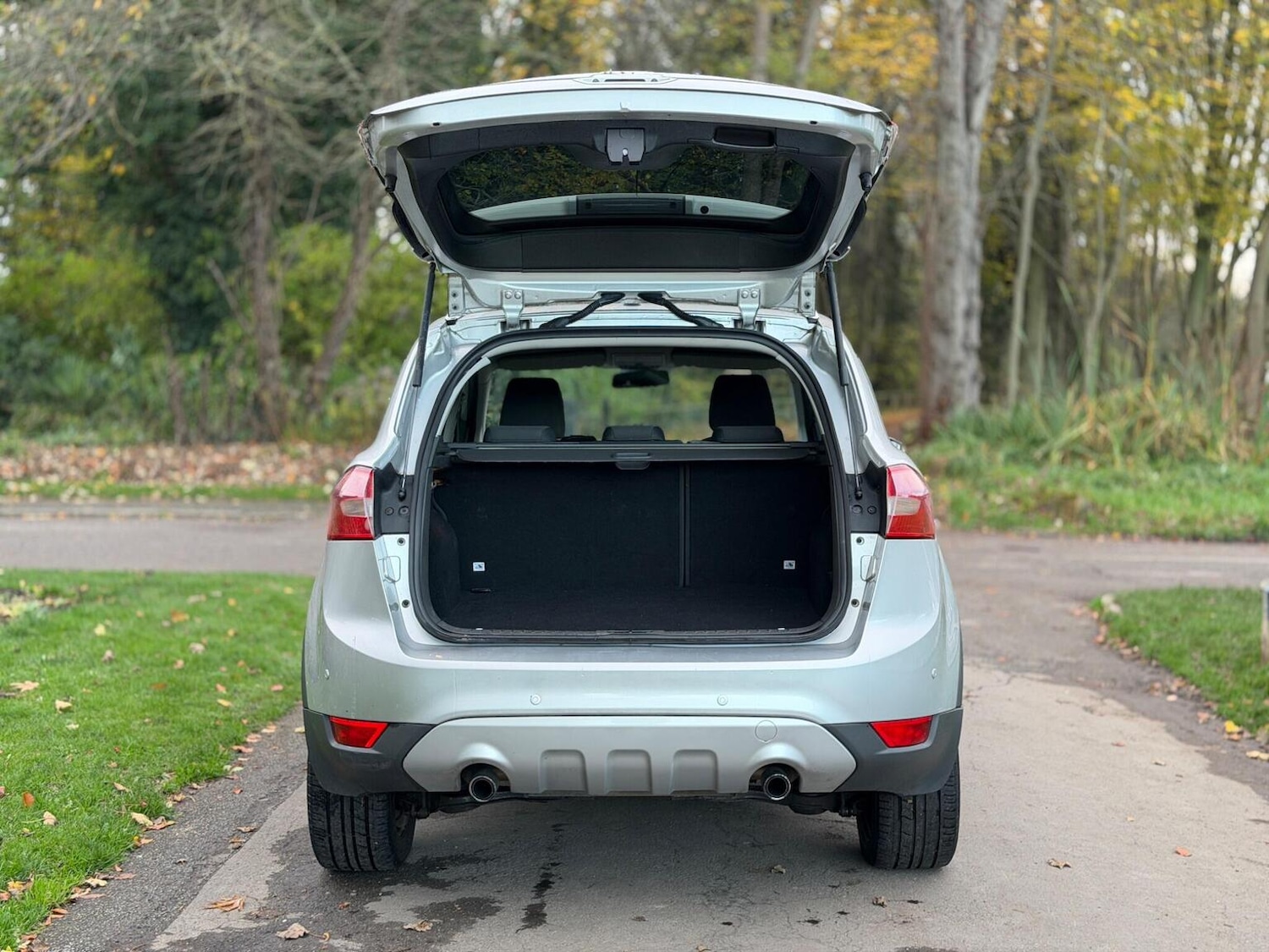 Used Ford Kuga 2011 for sale - 76631611: Photo 10