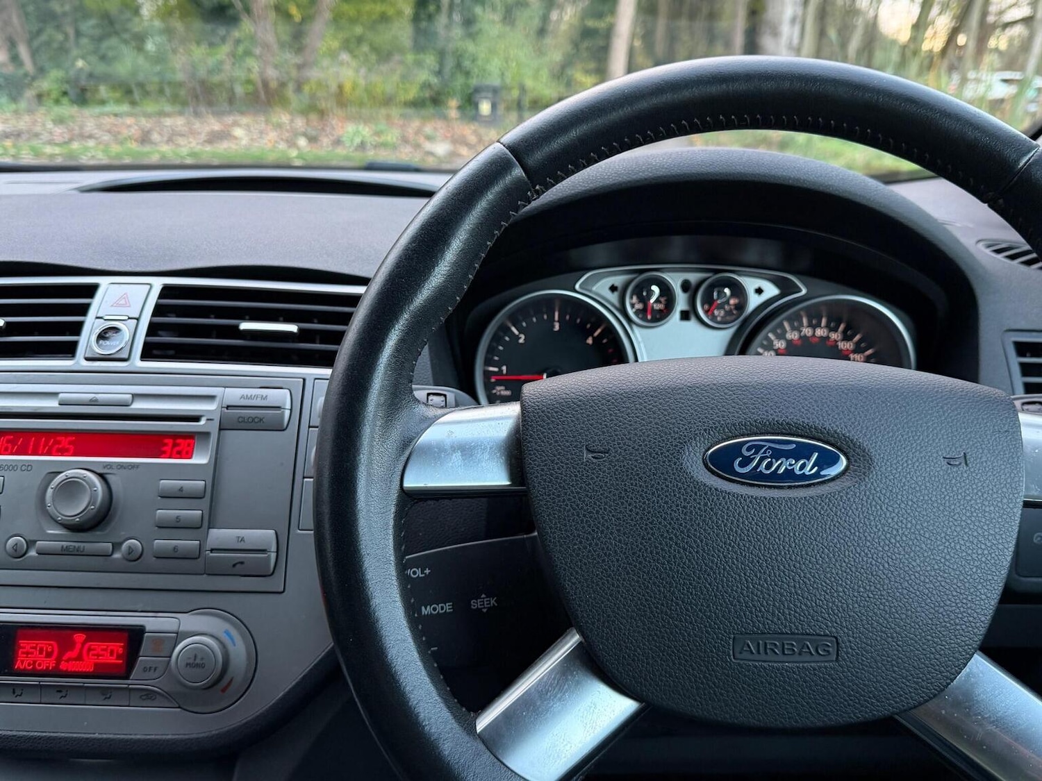 Used Ford Kuga 2011 for sale - 76631611: Photo 23