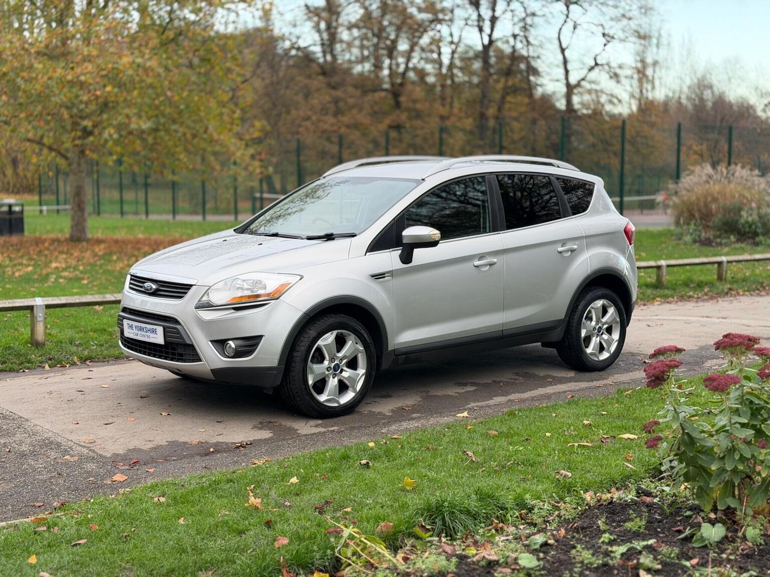 Used Ford Kuga 2011 for sale - 76631611: Photo 4