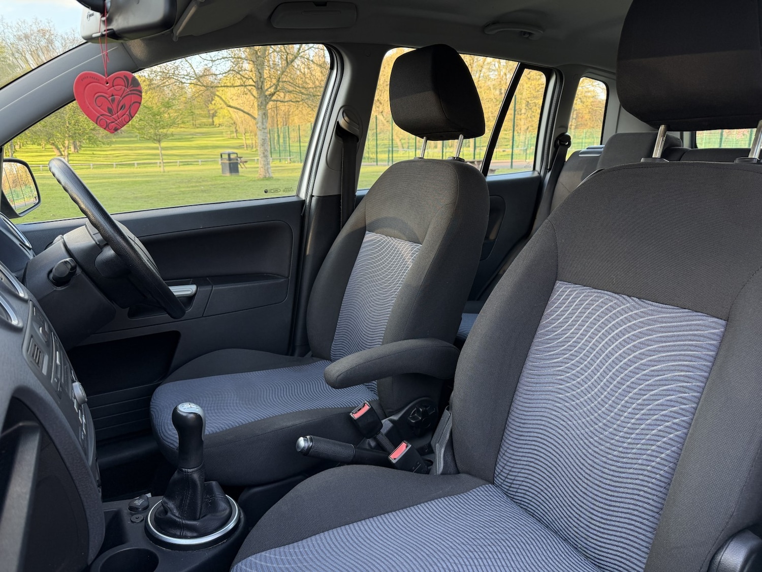 Used Ford Fusion 2010 for sale - 78218033: Photo 12