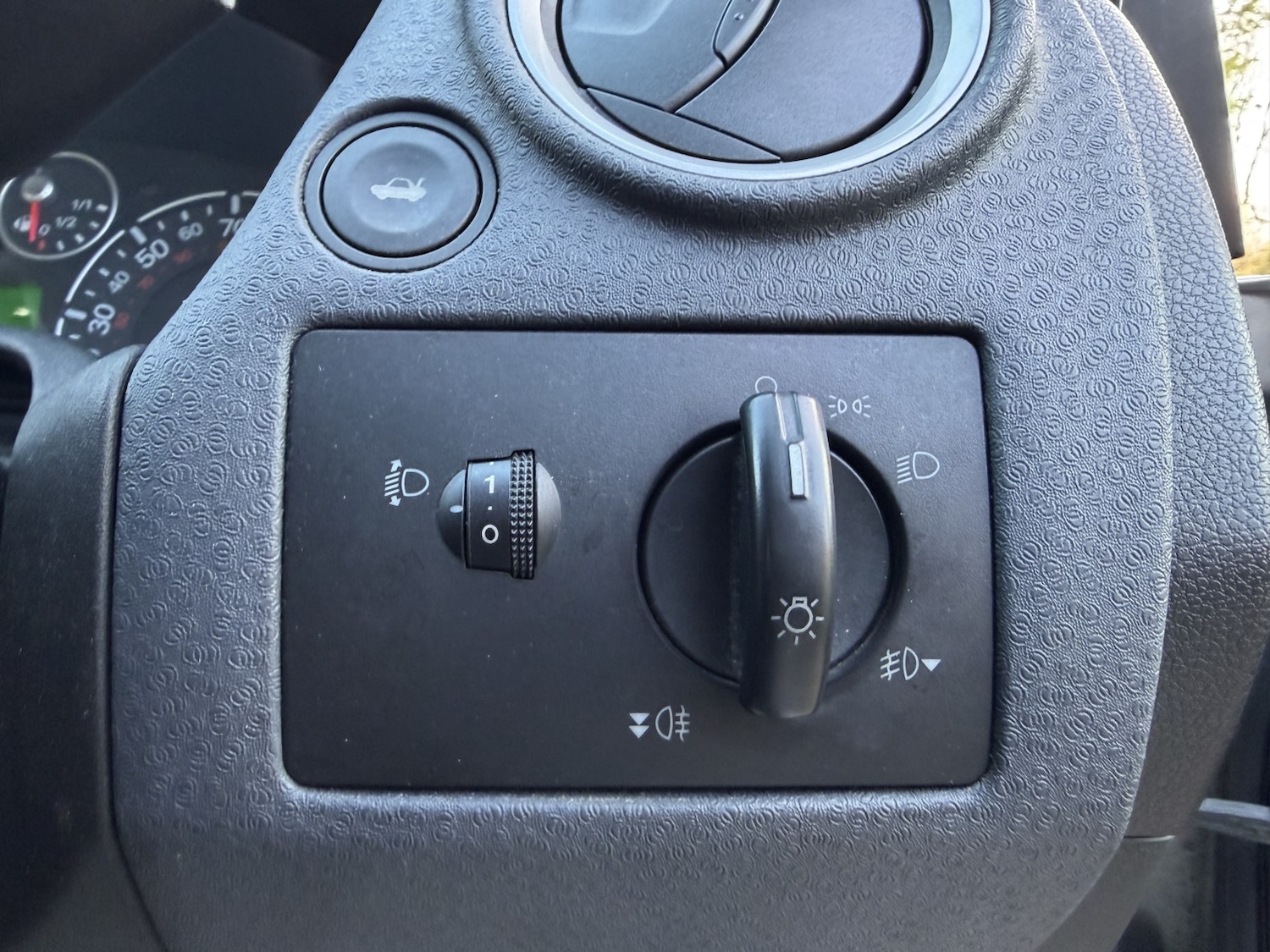 Used Ford Fusion 2010 for sale - 78218033: Photo 29