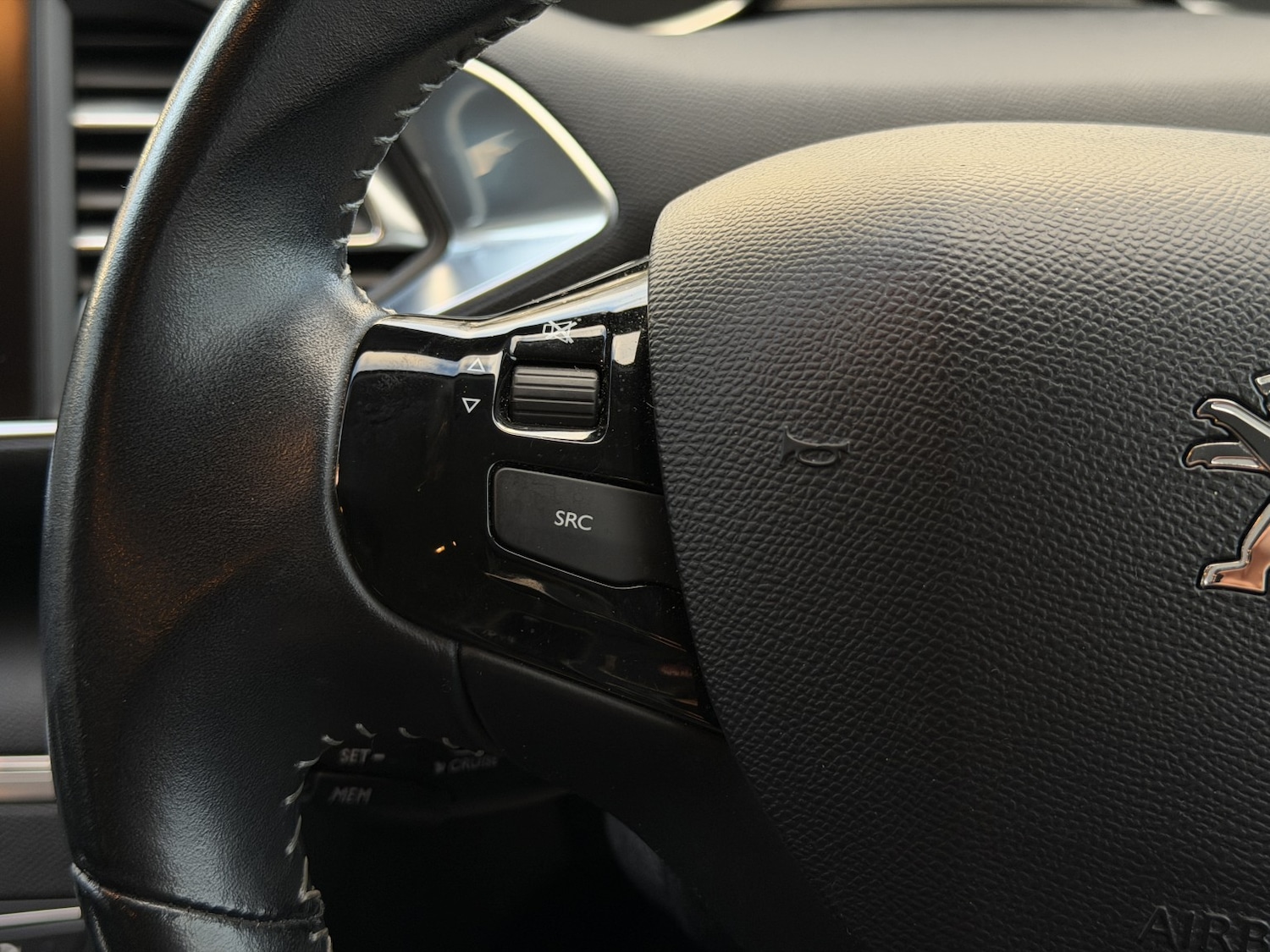 Used Peugeot 308 2016 for sale - 76911008: Photo 24