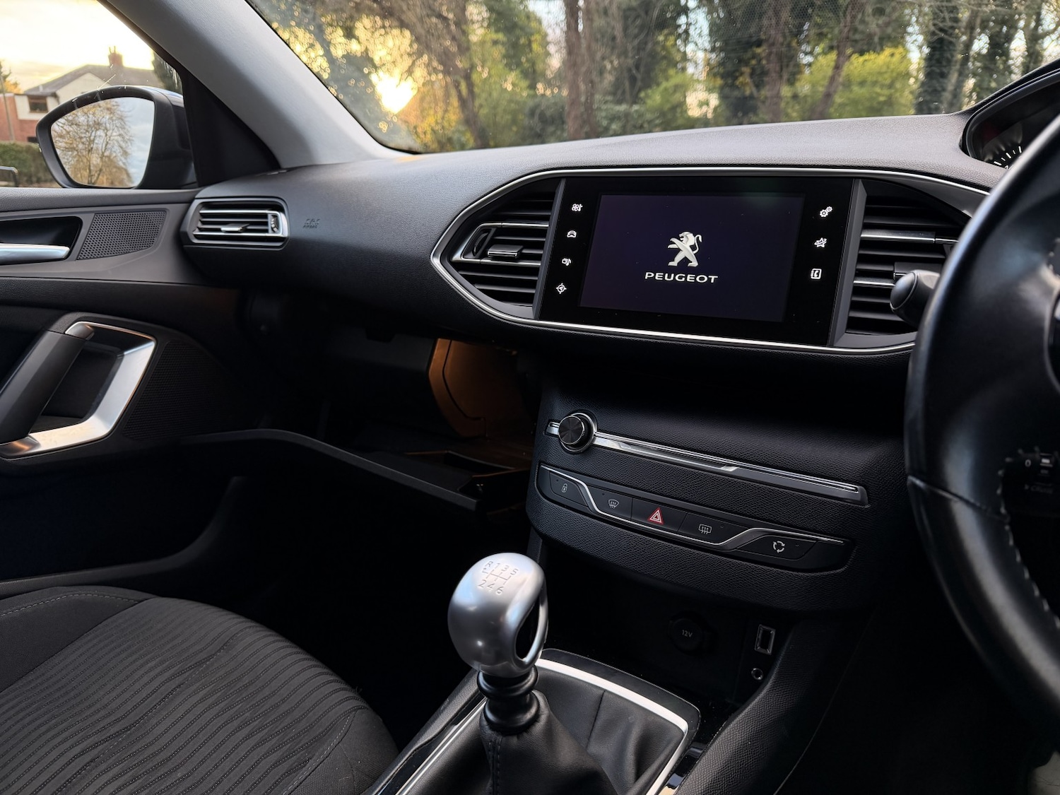 Used Peugeot 308 2016 for sale - 76911008: Photo 35