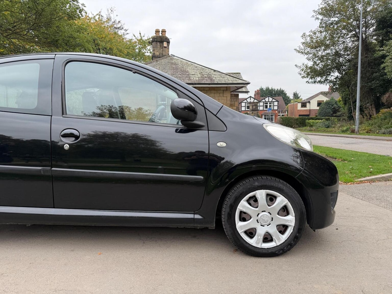 Used Peugeot 107 2010 for sale - 76631607: Photo 12