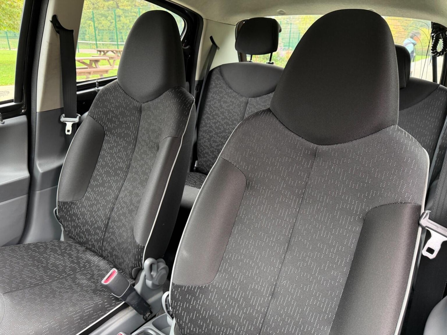 Used Peugeot 107 2010 for sale - 76631607: Photo 18