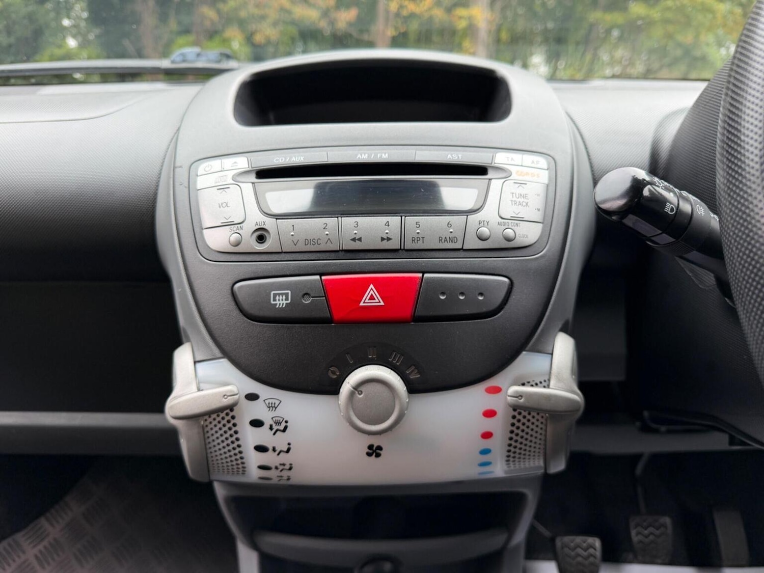 Used Peugeot 107 2010 for sale - 76631607: Photo 22