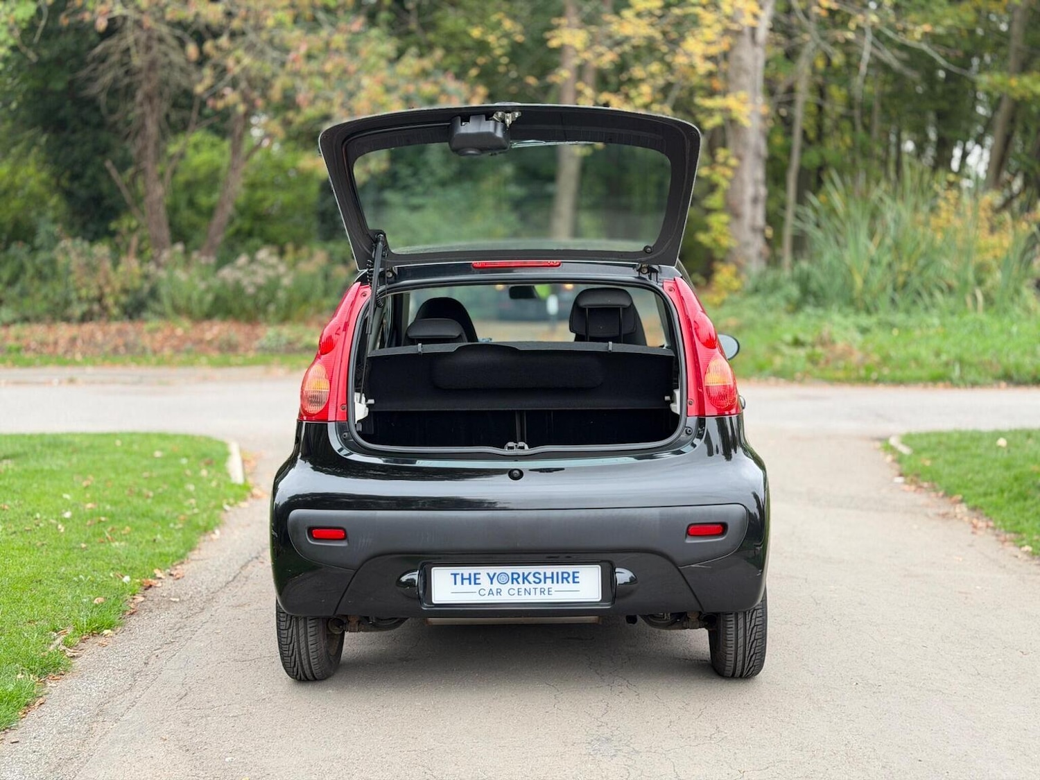 Used Peugeot 107 2010 for sale - 76631607: Photo 8