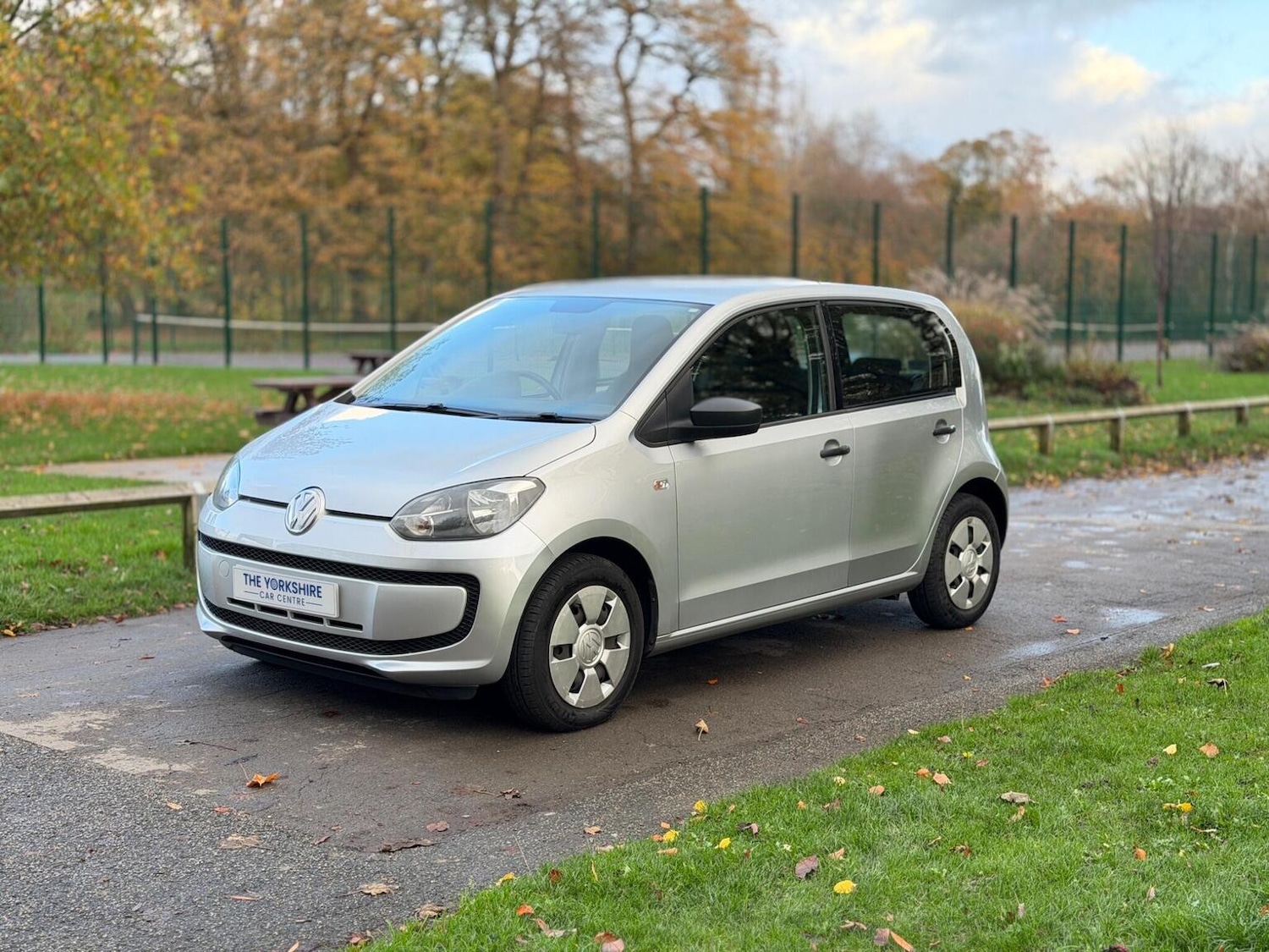 Used Volkswagen up! 2014 for sale - 78048930: Photo 4