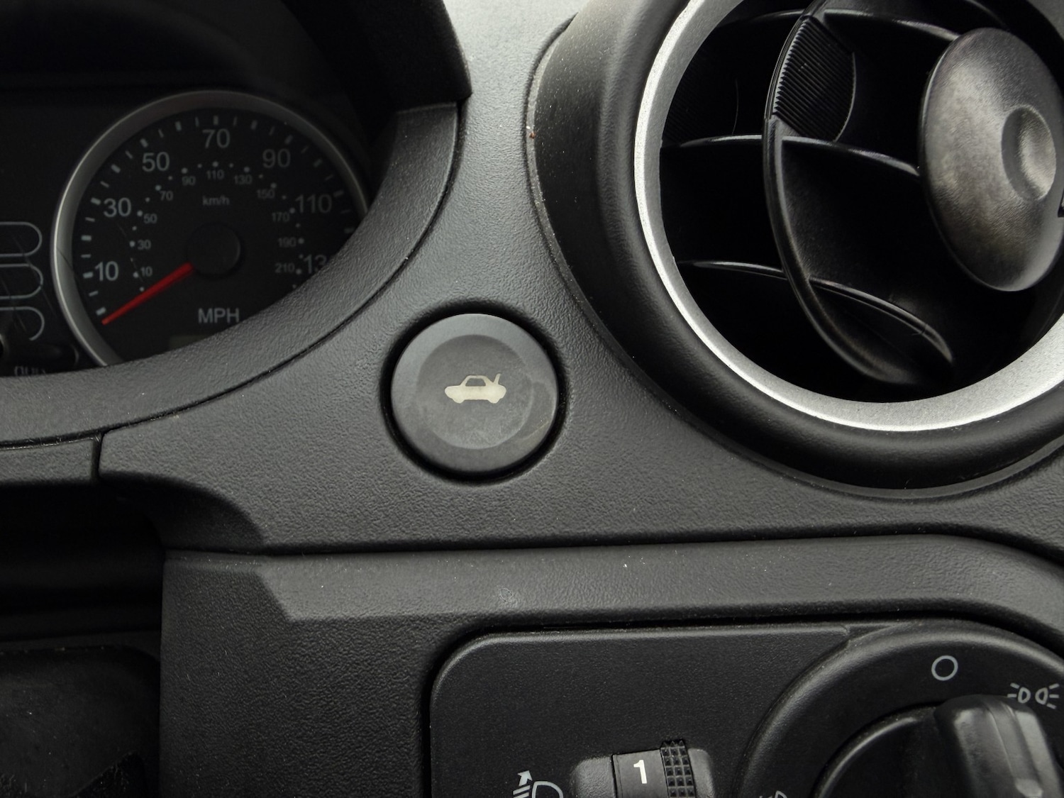 Used Ford Fiesta 2005 for sale - 78048932: Photo 26