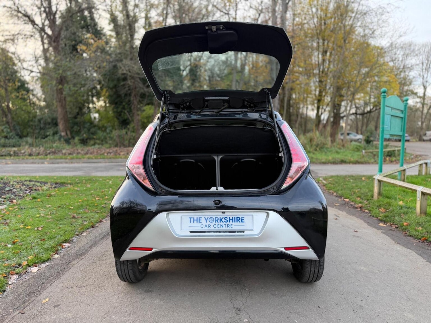 Used Toyota AYGO 2014 for sale - 76656080: Photo 11